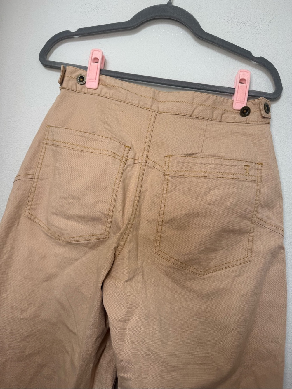 Pilcro Wide-Leg Cargo Pants in Beige - Picture 6 of 9